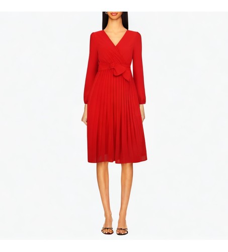 Long-sleeved slim pleated dress with v-neck