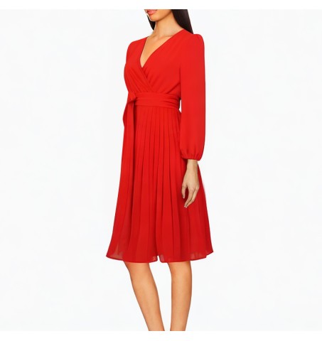 Long-sleeved slim pleated dress with v-neck