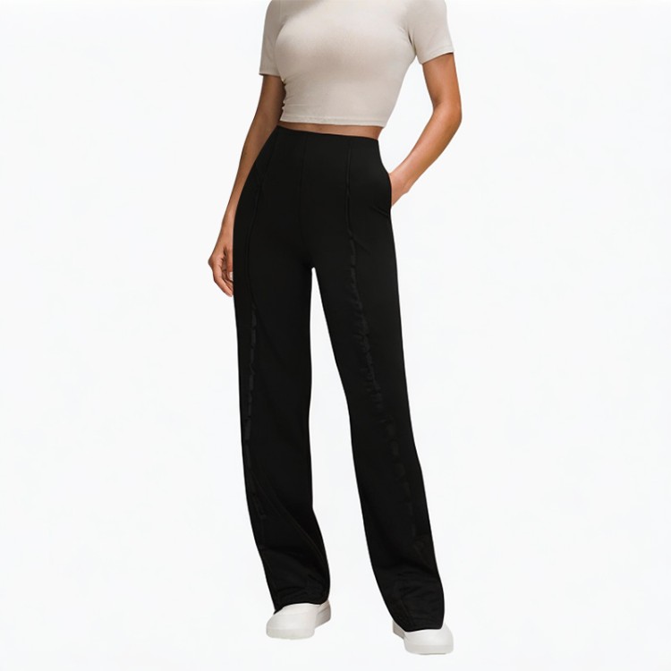 Casual and fashionable one-piece jumpsuit